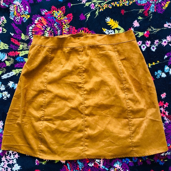 SHEIN Brown Faux Suede Button Up Skirt - Picture 3 of 4